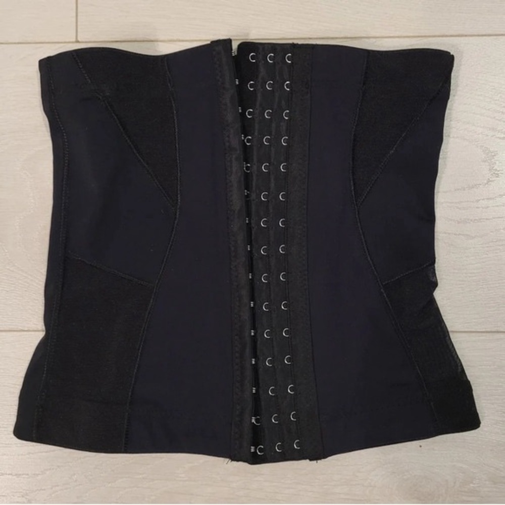 Aritzia Sunday Beat Sinch Seamless Ribbed Cropped